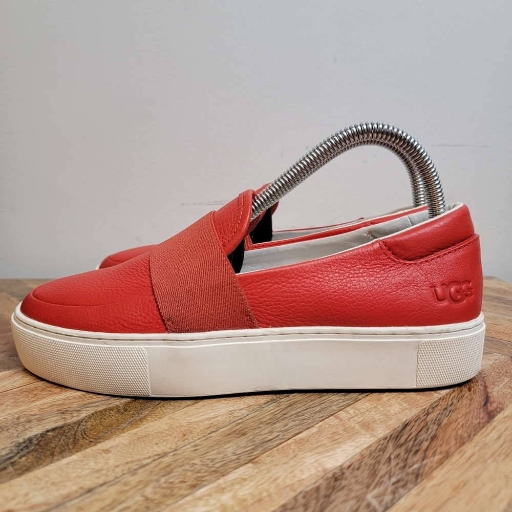 UGG Women's Lava Flow Red Chayze Slip-On Sneakers Size 7 - Picture 4 of 10
